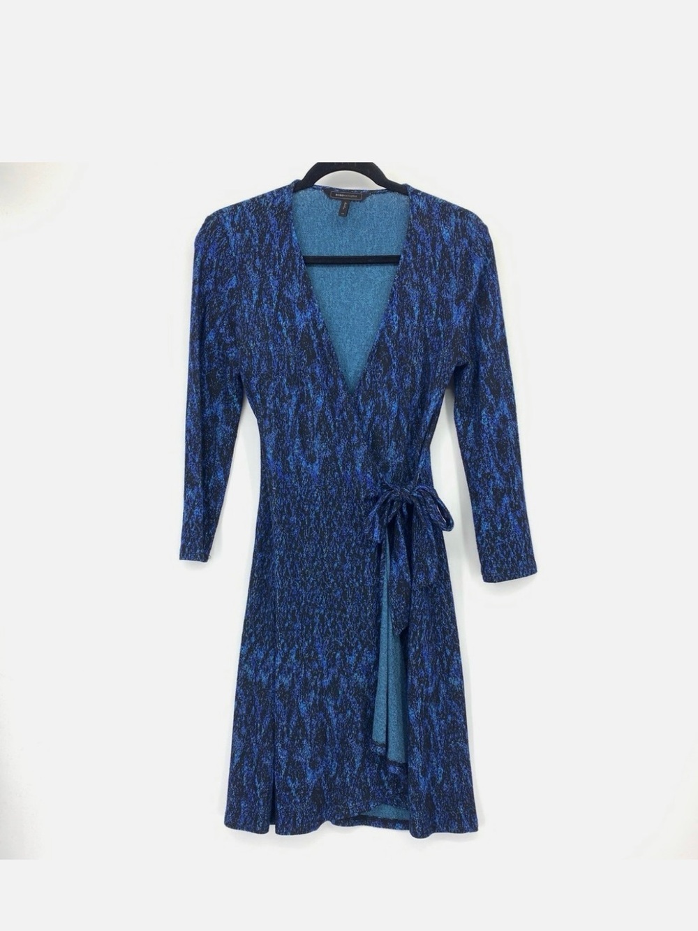 BCBGMaxAzria Blue Patterned Long Sleeve Wrap Dress